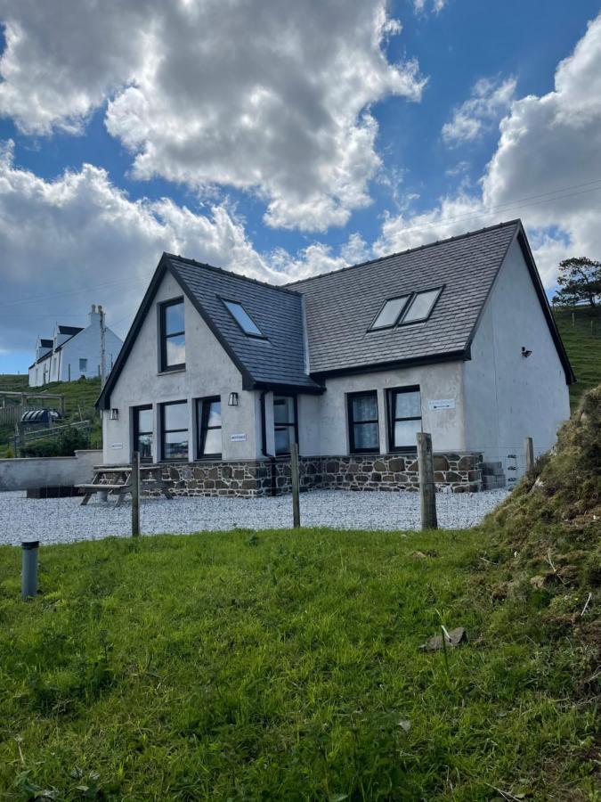 The Bridge Self Catering Kilmaluag Exterior foto