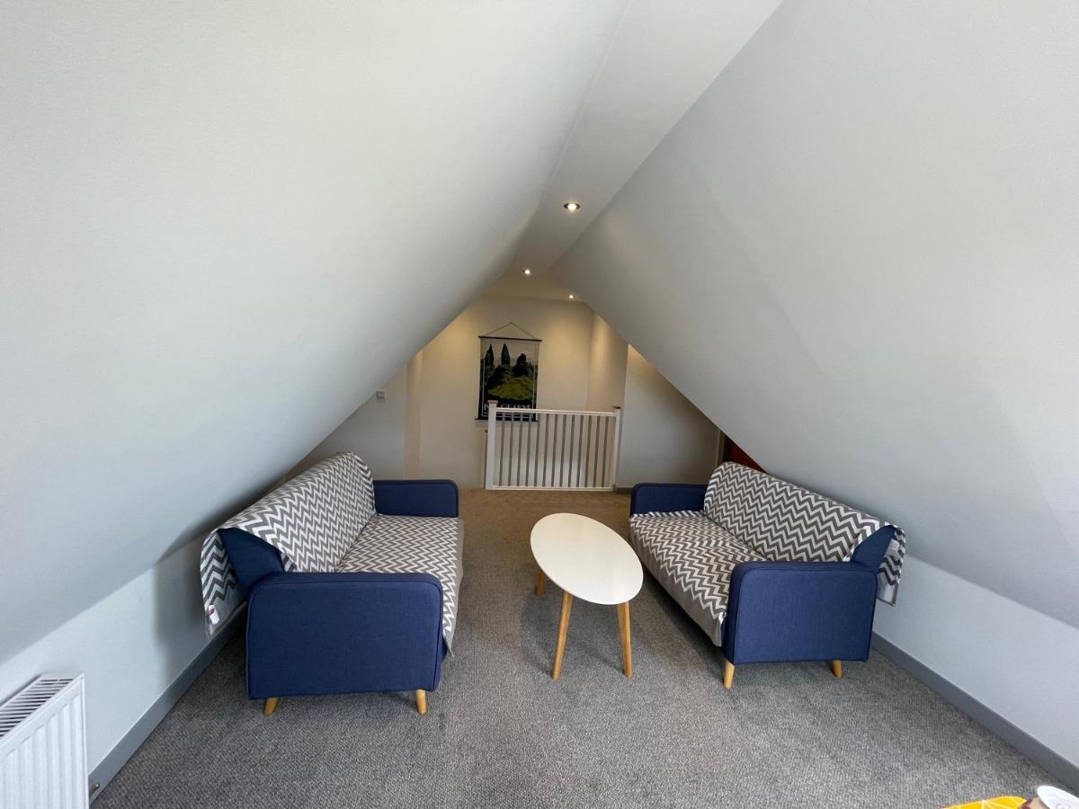 The Bridge Self Catering Kilmaluag Exterior foto