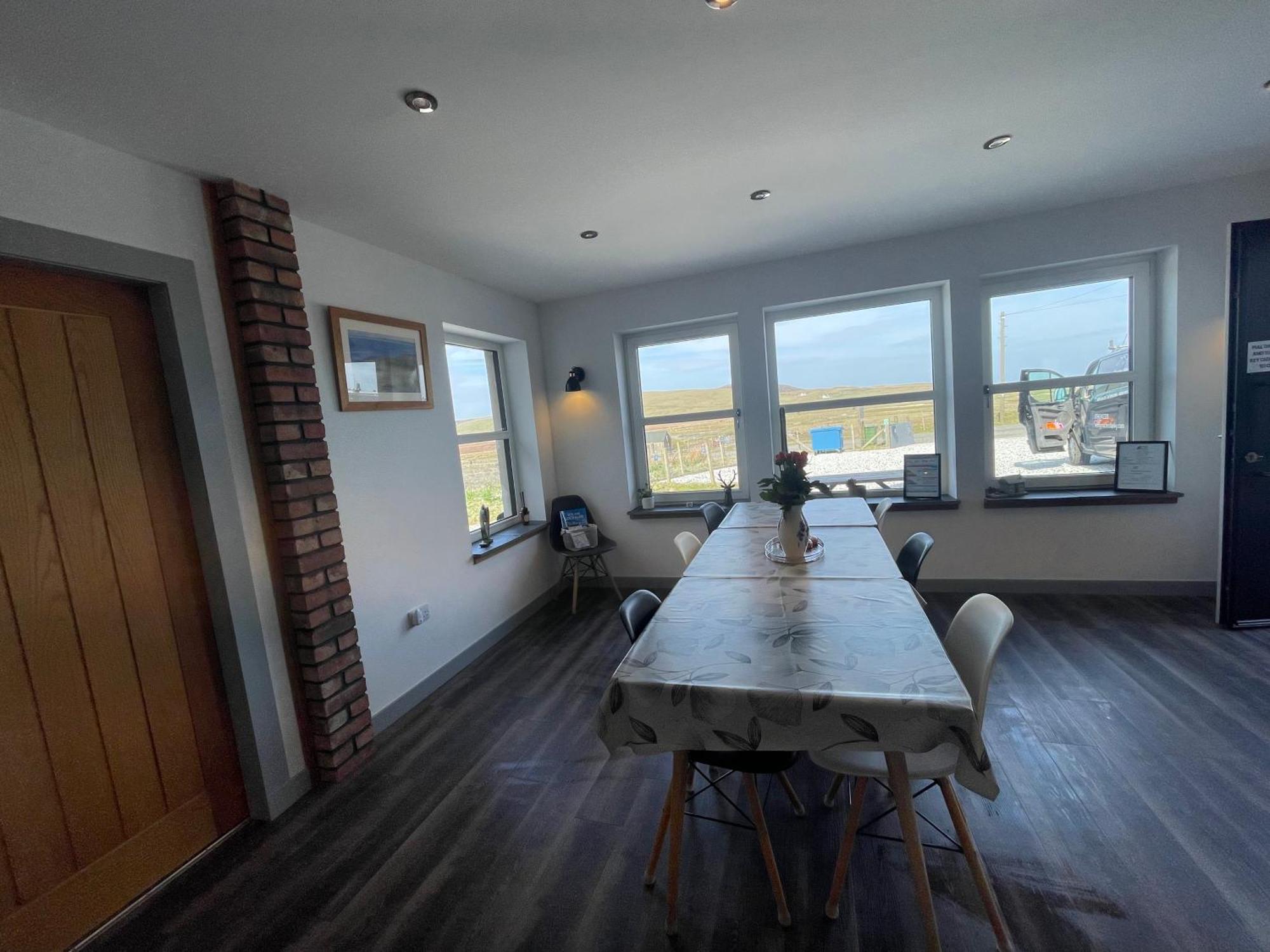 The Bridge Self Catering Kilmaluag Exterior foto